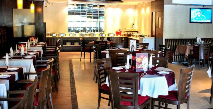 Hotel Klg International Zirakpur Экстерьер фото