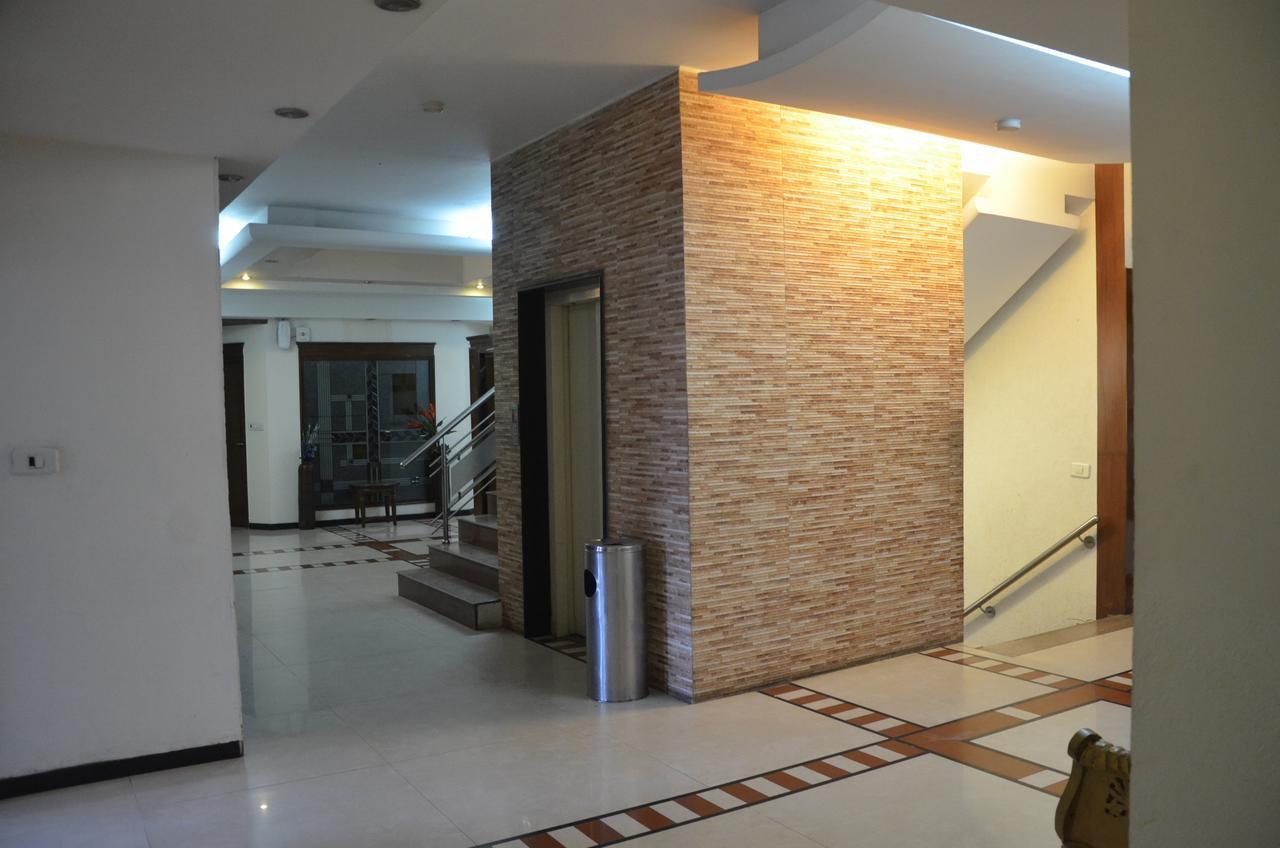 Hotel Klg International Zirakpur Экстерьер фото
