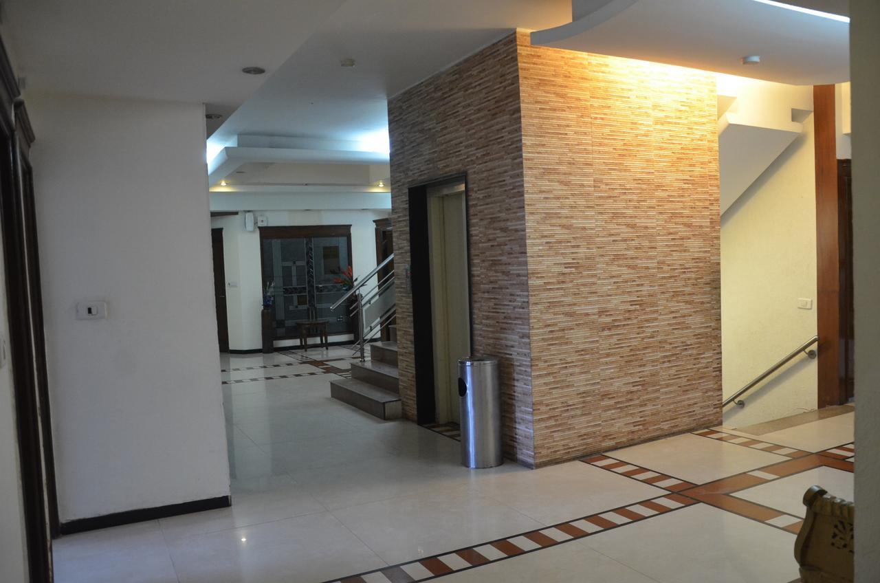 Hotel Klg International Zirakpur Экстерьер фото